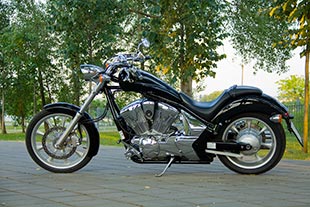 Тест-драйв ABSолютного  чоппера, Honda VT1300C Fury 2010